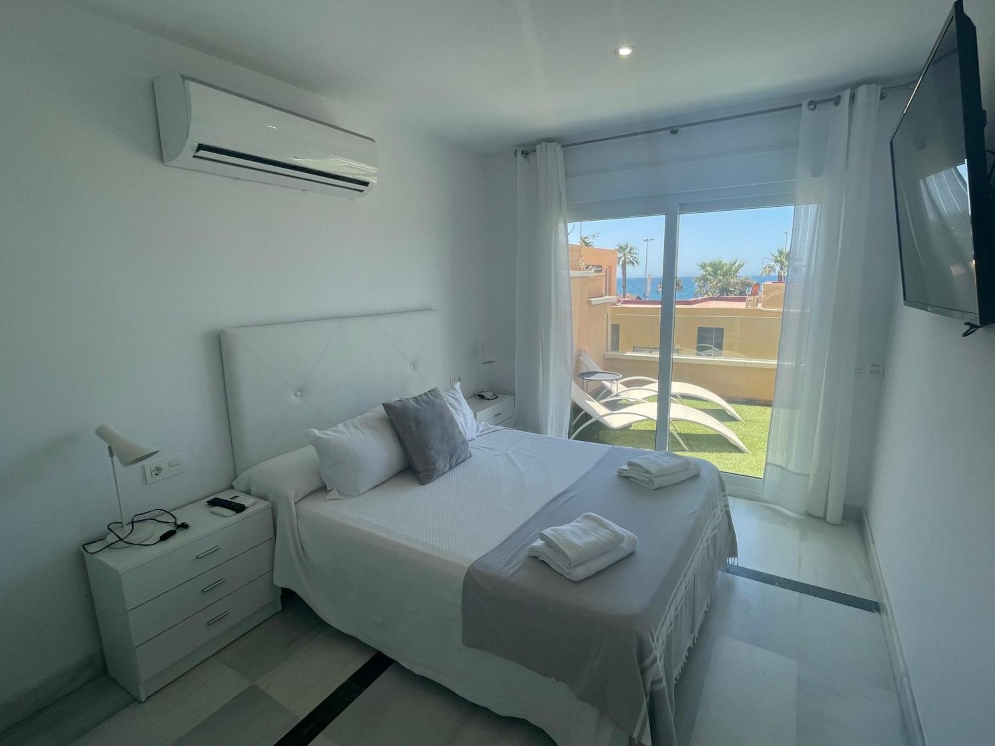 Apartamento 3 Home Suites Almeria Exterior photo